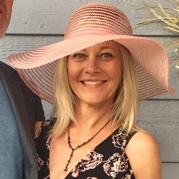 Meet your Posher, Robin - Picture 1 of 1